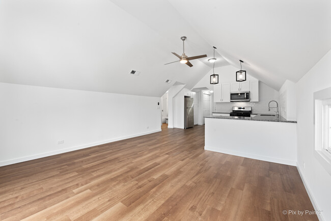 Building Photo - 544 Hainesville Rd