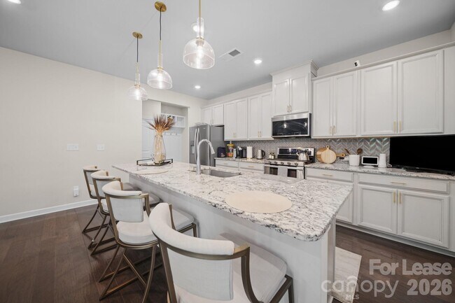Building Photo - 11913 Silverheel Ln