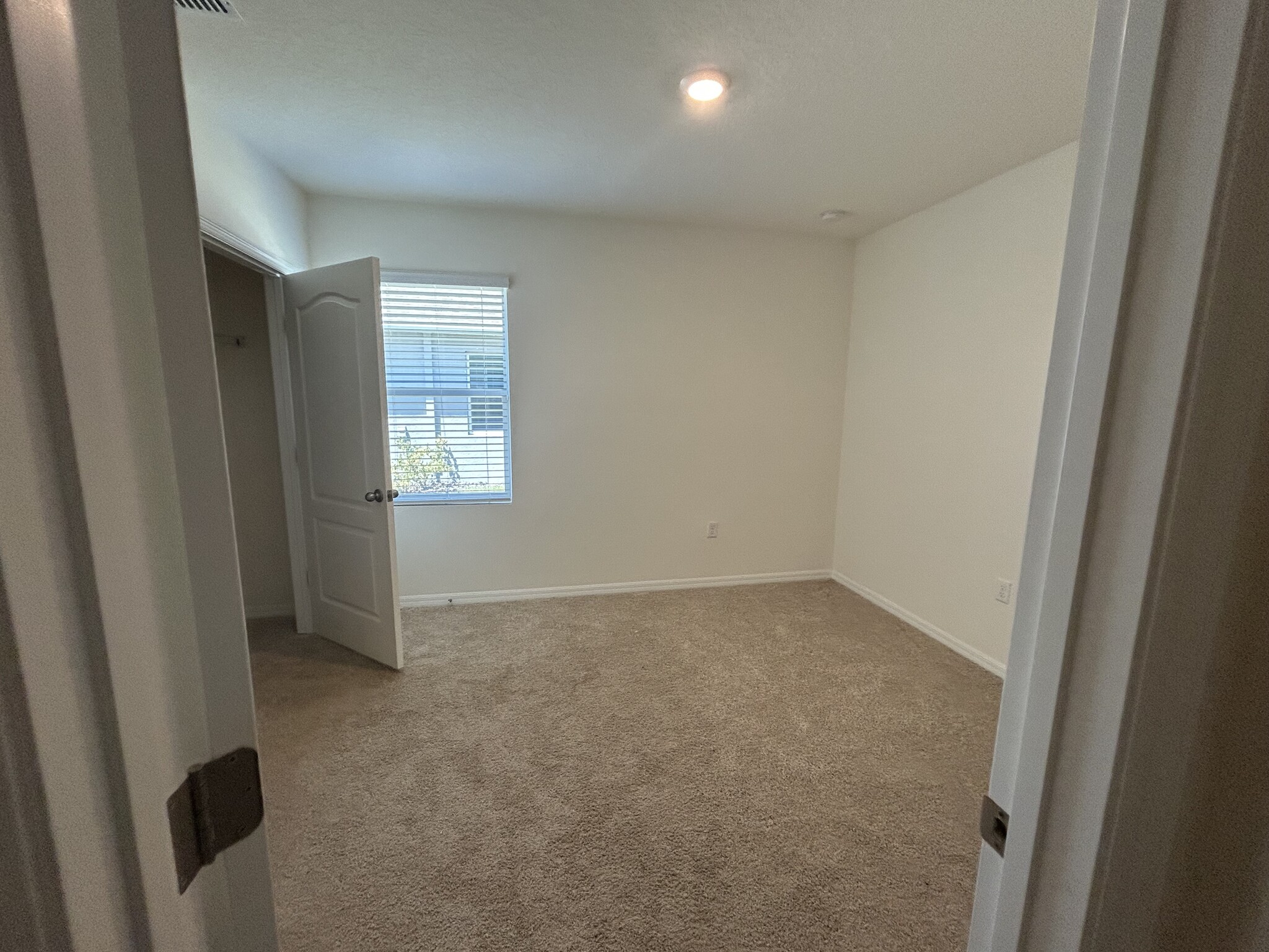Building Photo - 1356 Cork Dr