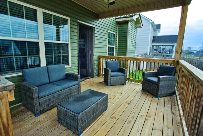 Building Photo - 1147 Eagles Nest Ln