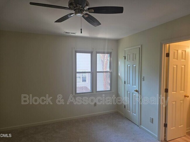Building Photo - 6550 Thetford Ct