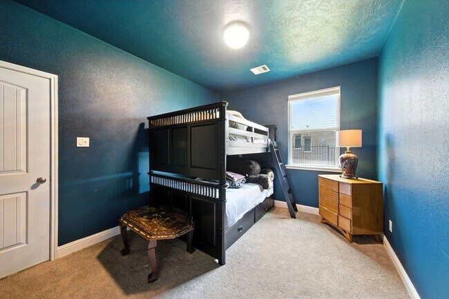 Building Photo - 25218 Lockspur Dr