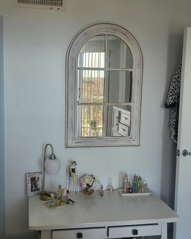 Building Photo - 3870 N Hwy A1A