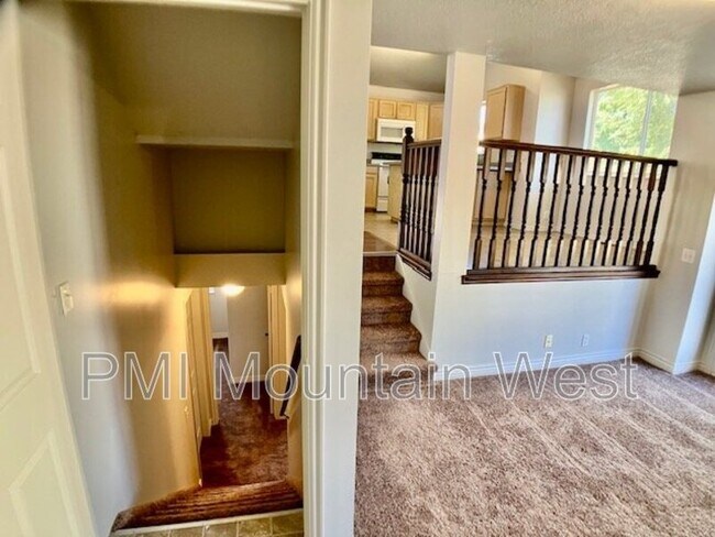 Building Photo - 130 W 1225 N