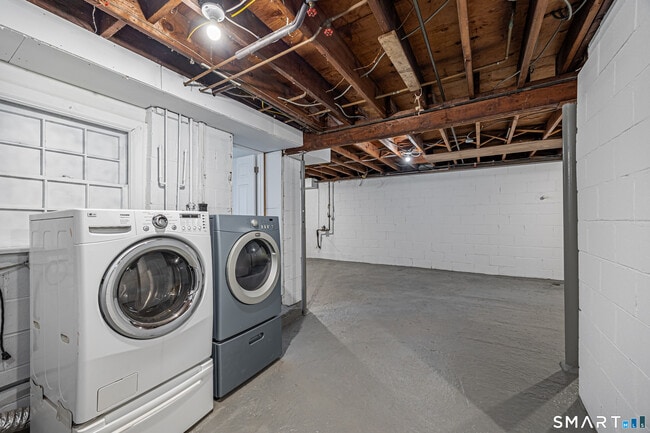 Building Photo - 55 Glendale Rd