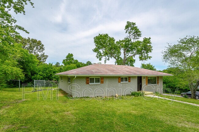 Building Photo - 1375 Orbit Dr