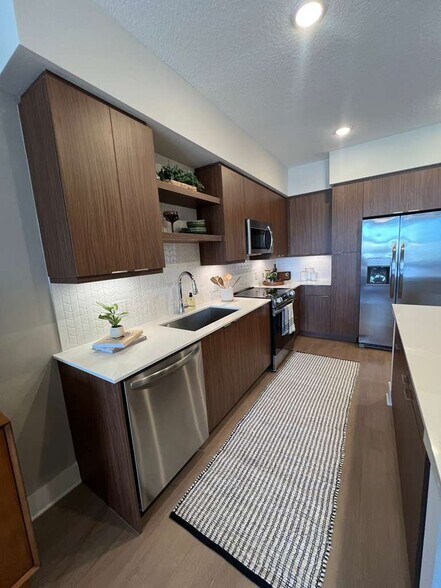 Building Photo - 6830 SW 30th St