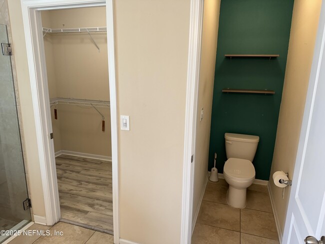 Building Photo - 96 Midway Park Dr