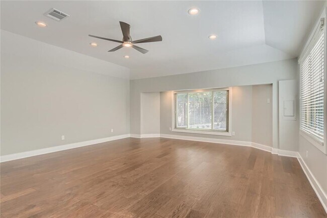 Building Photo - 1200 Aggie Ln
