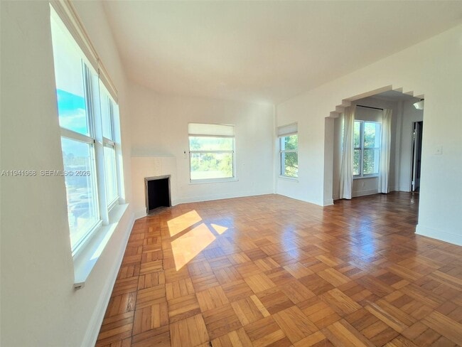 Building Photo - 4035 Meridian Ave