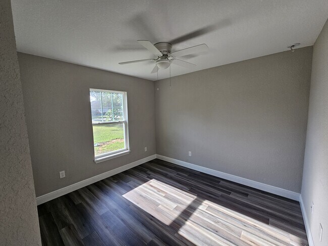 Building Photo - 56 Pine Trace Ct