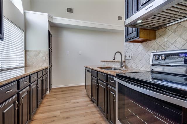 Building Photo - 3803 Branch Hollow Cir