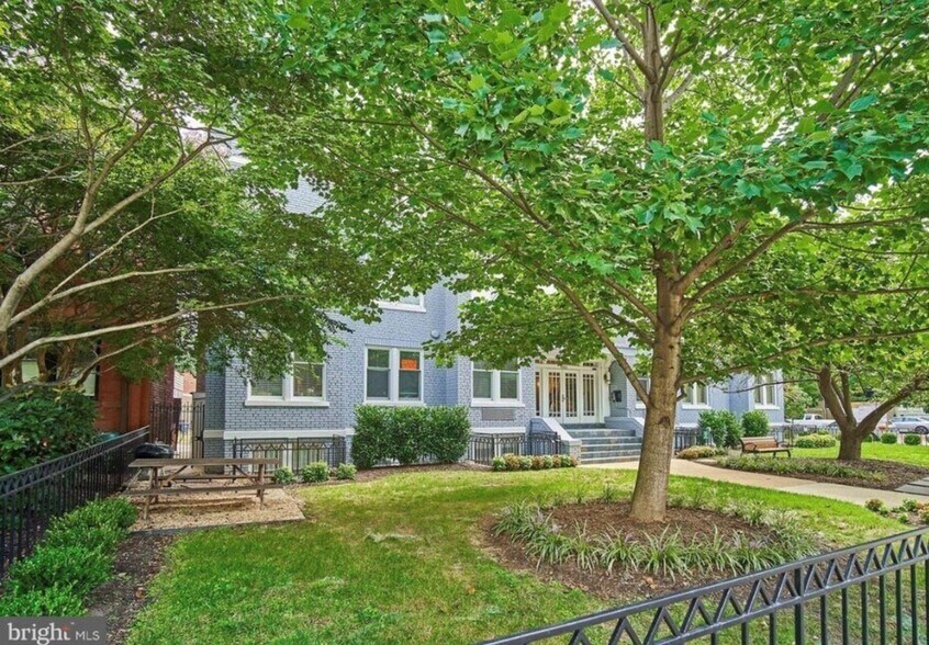 Building Photo - 1901 16th St NW