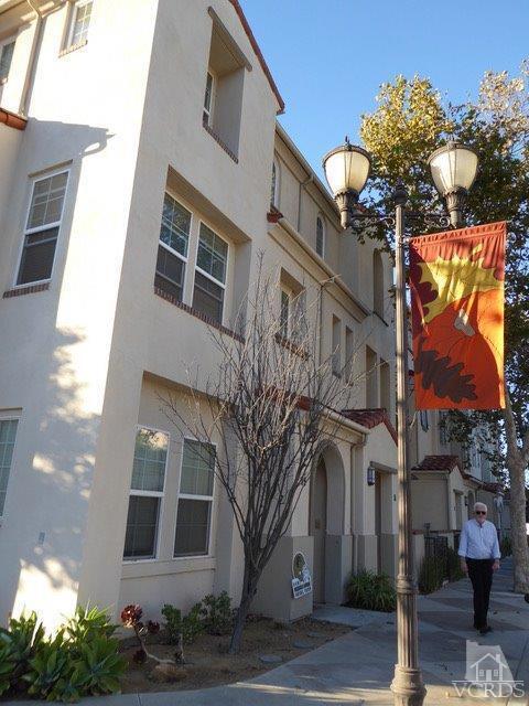 Building Photo - 79 Palm Dr