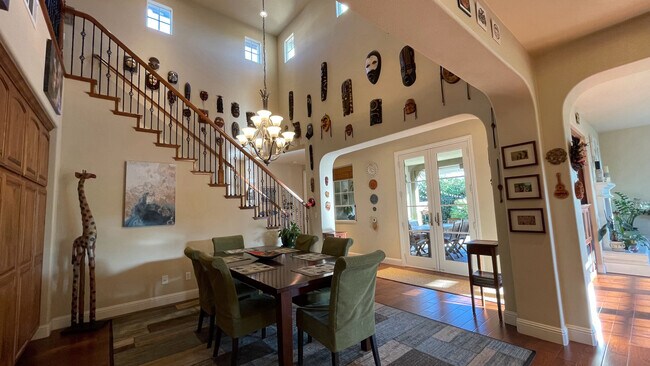 Breakfast Nook with Staircase - 297 Drummond Dr