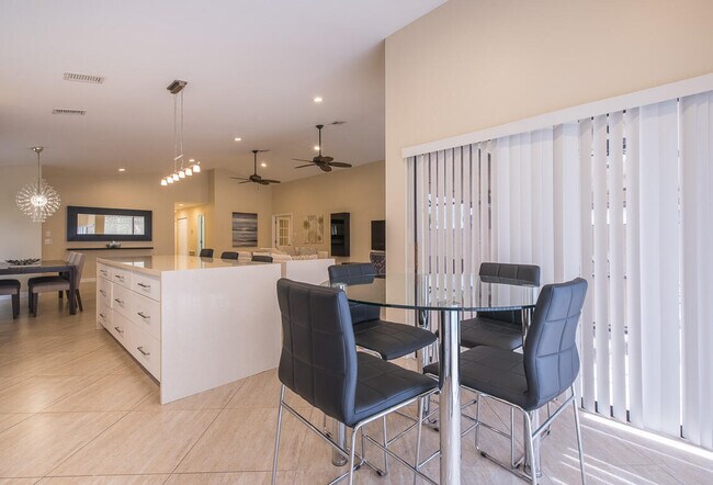 Building Photo - 10790 White Aspen Ln