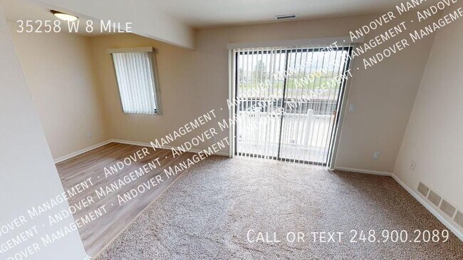Building Photo - Garden Court Manor - 1 Bedroom Renovated