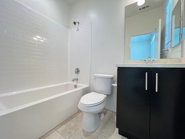 Building Photo - Wonderful 3 Bedroom 3 Bathroom Anaheim Condo in Gated Community