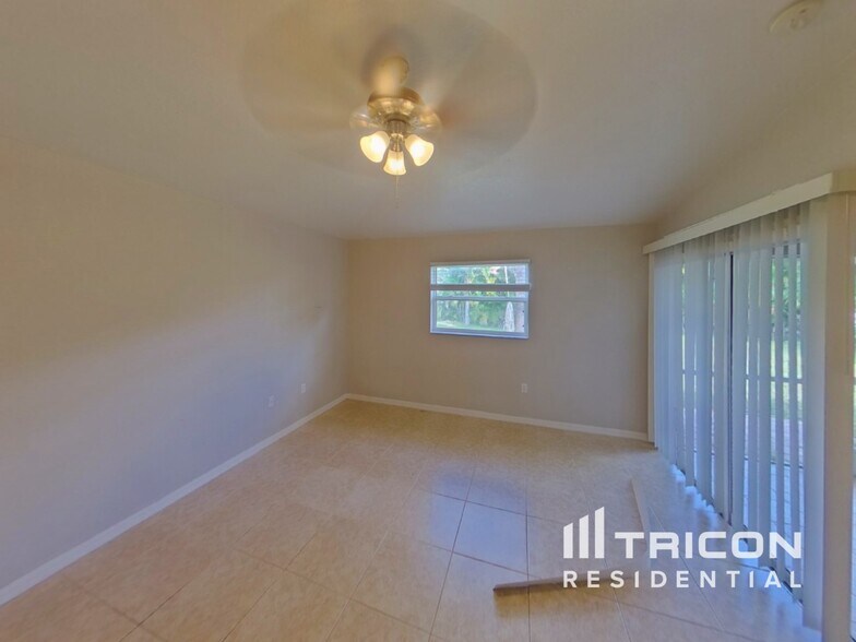 Building Photo - 184 Jennifer Dr