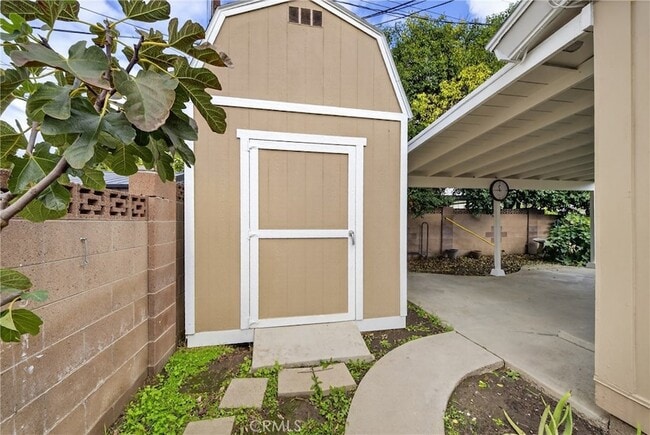 Building Photo - 4201 Franklin Ave