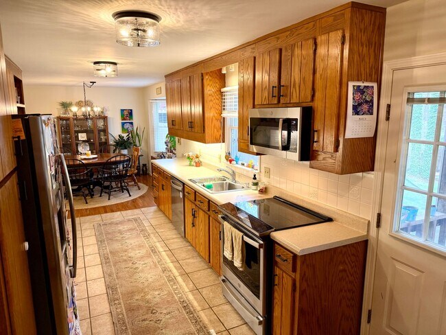 Building Photo - 117 Ashley Rd