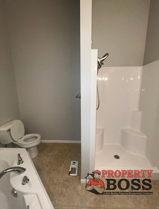 Building Photo - 3023 W 63rd Ln
