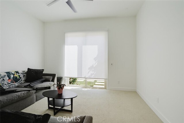 Building Photo - 11743 Canoga Ave