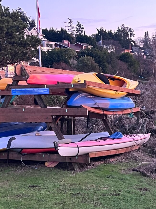 Building Photo - 22985 Marine View Dr S