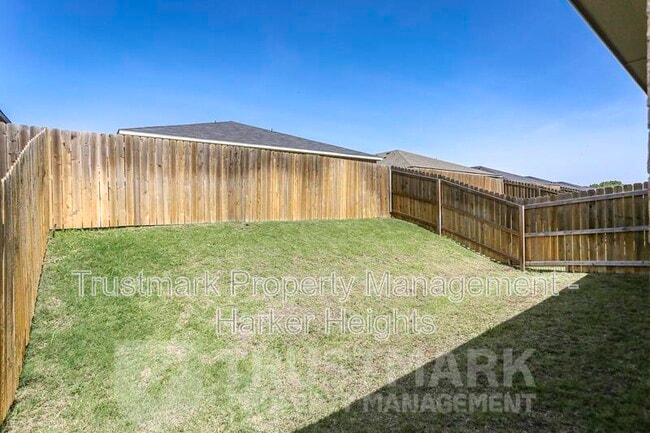 Building Photo - 2329 Alterman Dr