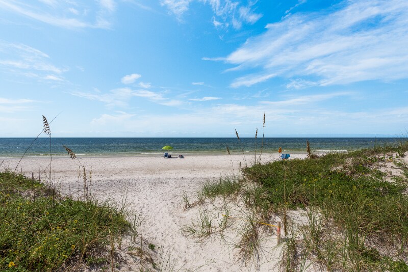 Primary Photo - 812 E Gulf Blvd