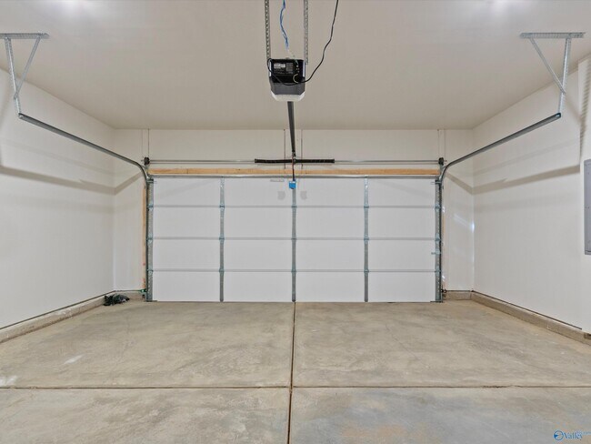 Building Photo - 1251 Eidson St