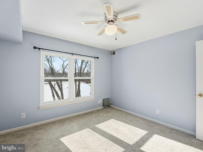 Building Photo - 5854 Orchard Hill Ct