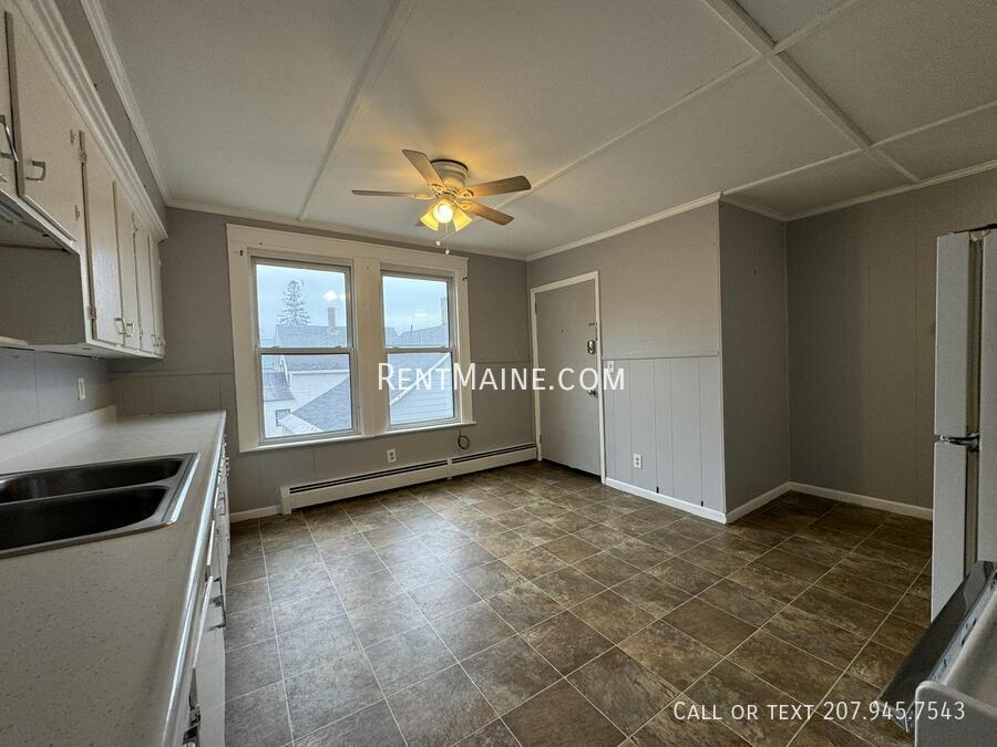 Building Photo - 13 Kidder St