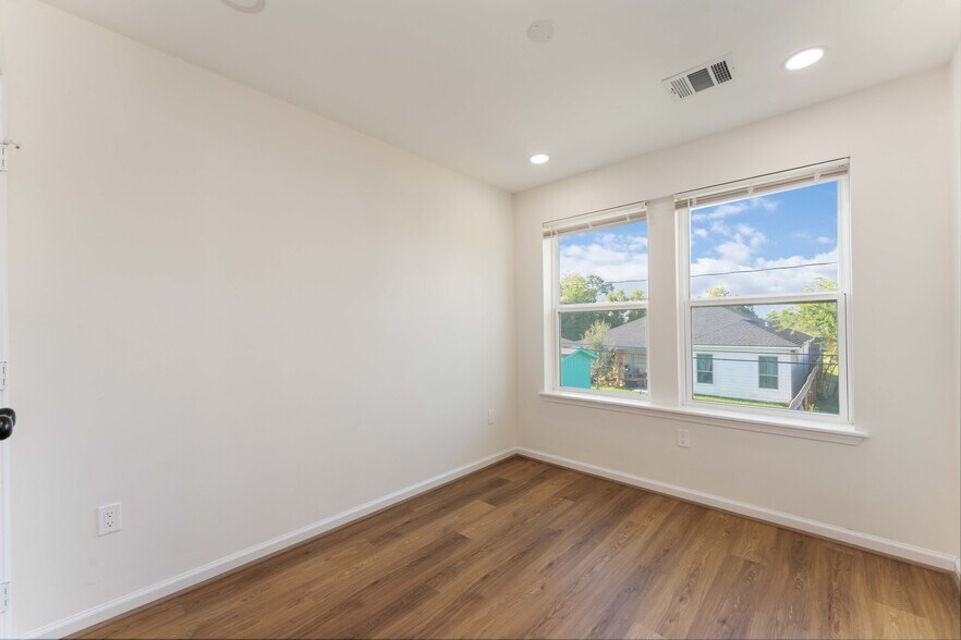 Building Photo - 9915 Porto Rico Rd