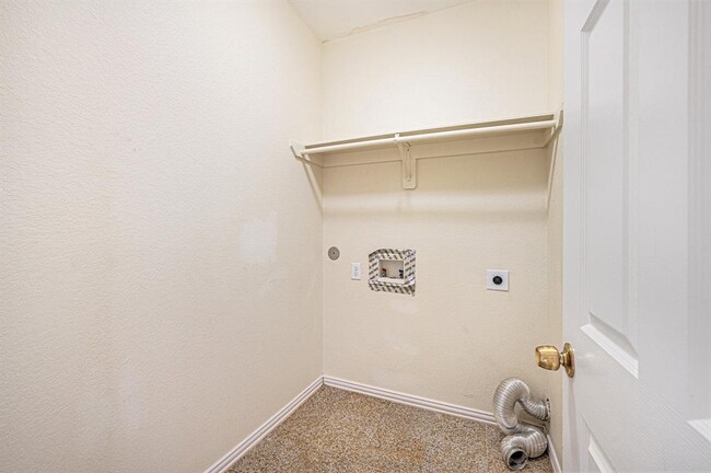 Building Photo - 9400 Bellaire Blvd