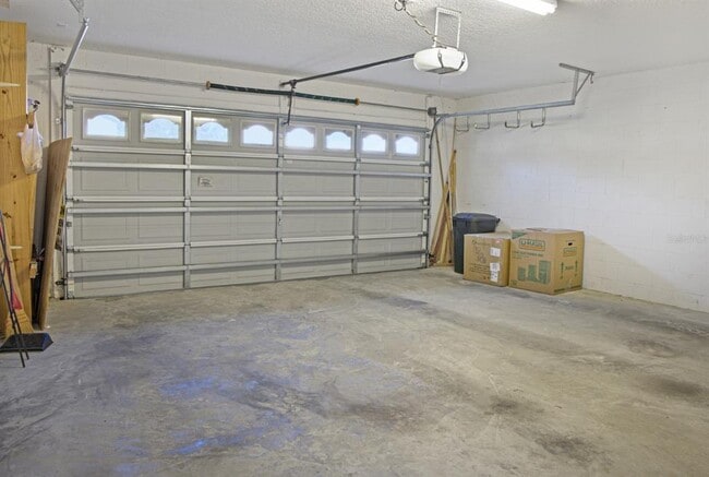 Building Photo - 126 Spring Glen Dr