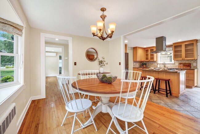 Building Photo - 200 South Rd