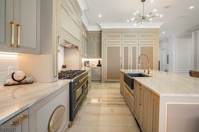 Building Photo - 6 Deer Trail Rd