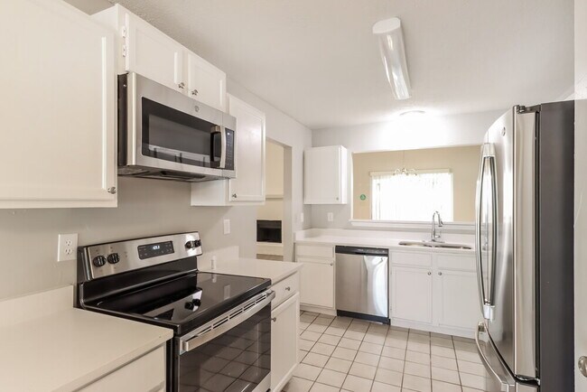 Building Photo - 8841 Elbe Trail