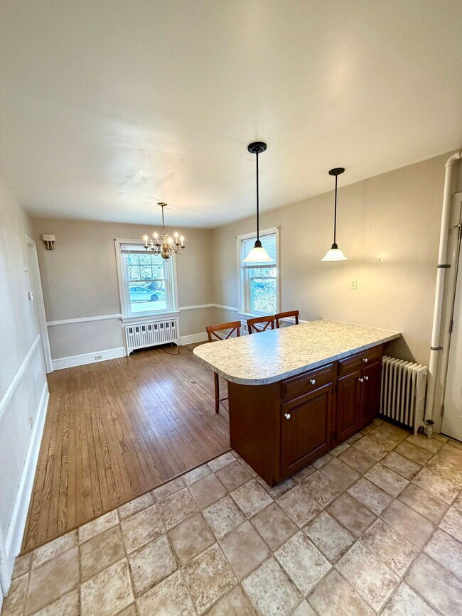 Building Photo - 111 Atkins Ave