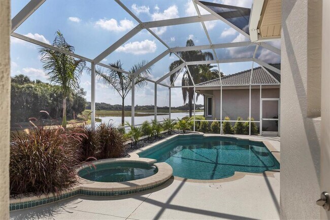 Building Photo - 8501 Park Shore Ln