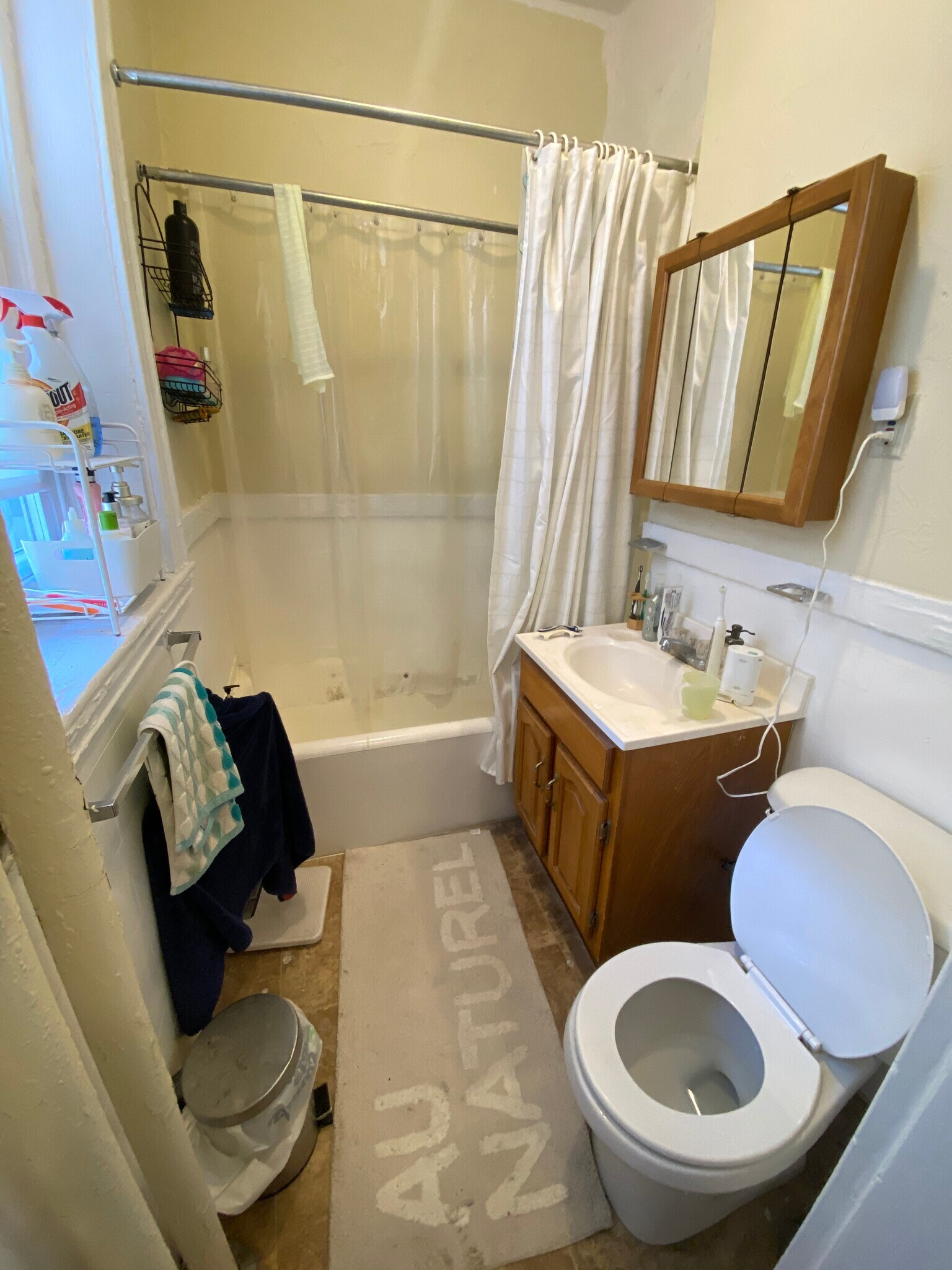 Building Photo - 19 Woodstock Ave