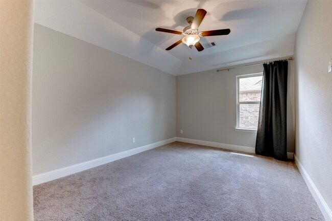 Building Photo - 19403 Trinity River Dr