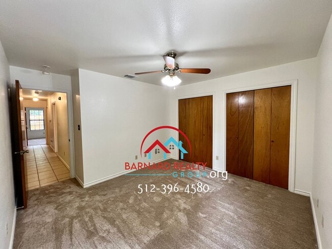 Building Photo - Available July 25: Well Maintained 3/2 Duplex