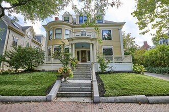 Building Photo - 340 Harvard St