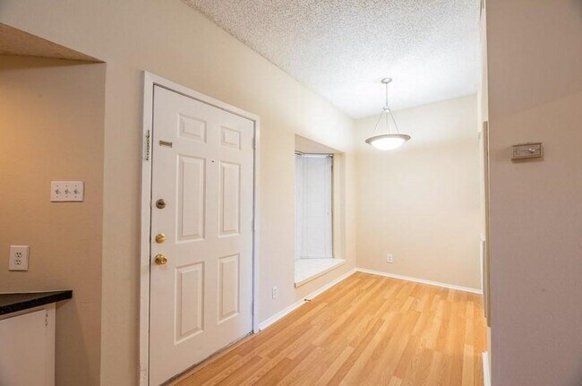 Building Photo - 2818 Nueces St