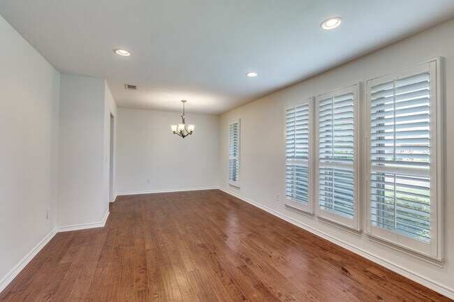 Building Photo - 1708 Cathedral Dr