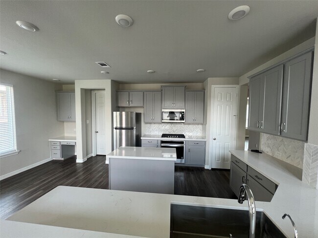 Building Photo - 2638 Settler Hl Dr