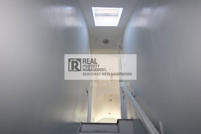 Building Photo - 4 Ashworth Ave