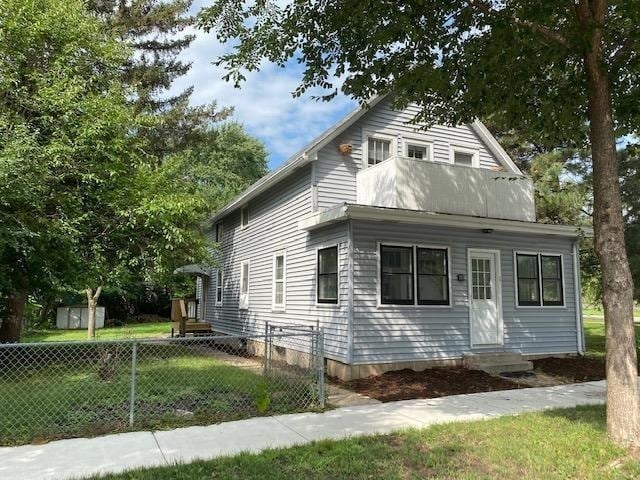 Primary Photo - 303 Webster St